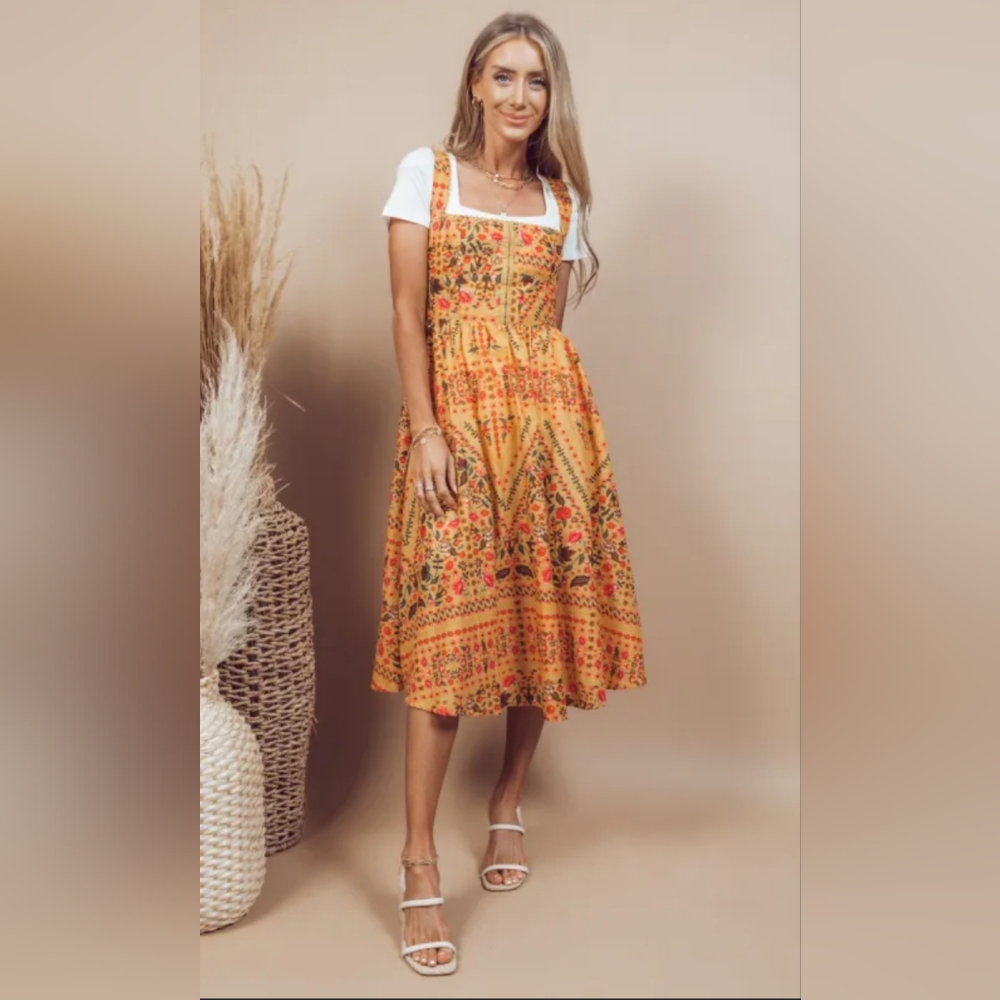 NWT patterned midi dress